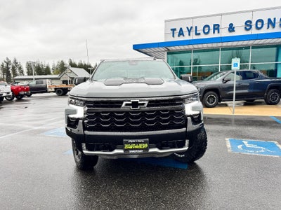 2024 Chevrolet Silverado 1500 ZR2 OFF ROAD / CREW / 6.2 LITER V8 / TECH PCKG / 1 OWNER / 38K MILES