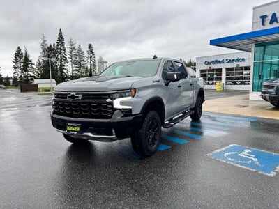 2024 Chevrolet Silverado 1500 ZR2 OFF ROAD / CREW / 6.2 LITER V8 / TECH PCKG / 1 OWNER / 38K MILES