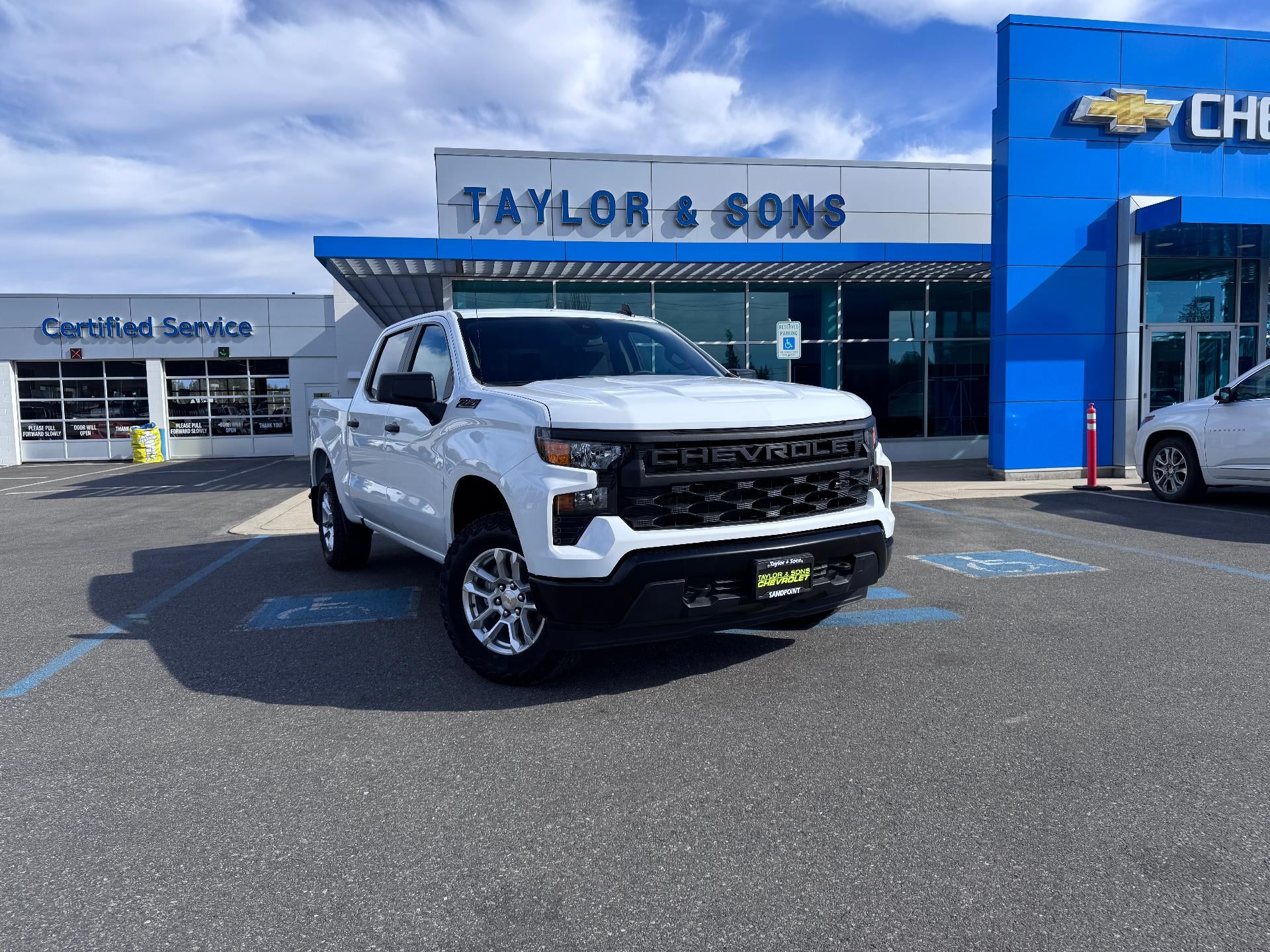 2026 Chevrolet Silverado 1500 WORK TRUCK / CREW / 5.3 LITER V8 / Z71 OFF ROAD / STANDARD BOX
