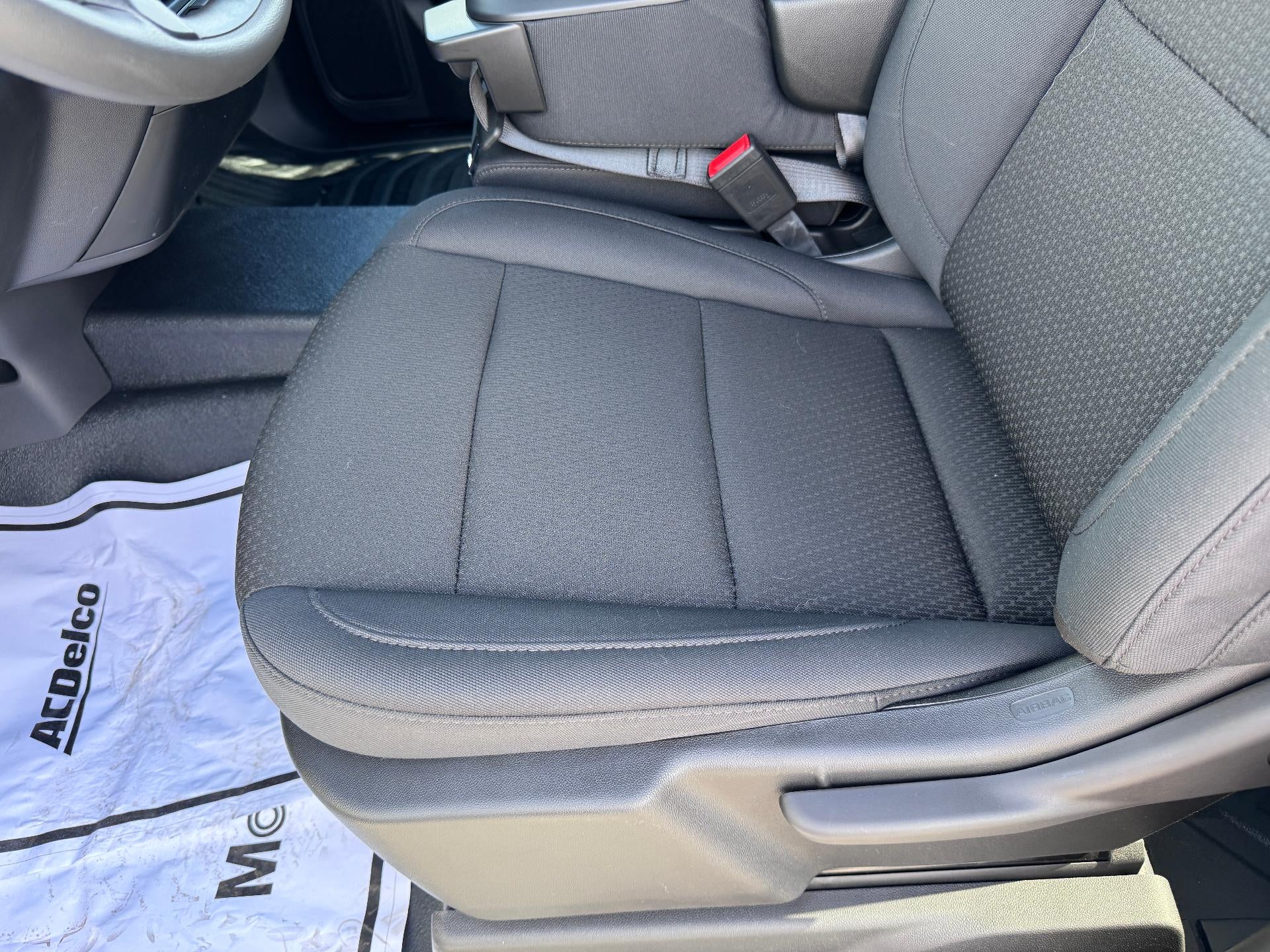 2026 Chevrolet Silverado 1500 WORK TRUCK / CREW / 5.3 LITER V8 / Z71 OFF ROAD / STANDARD BOX
