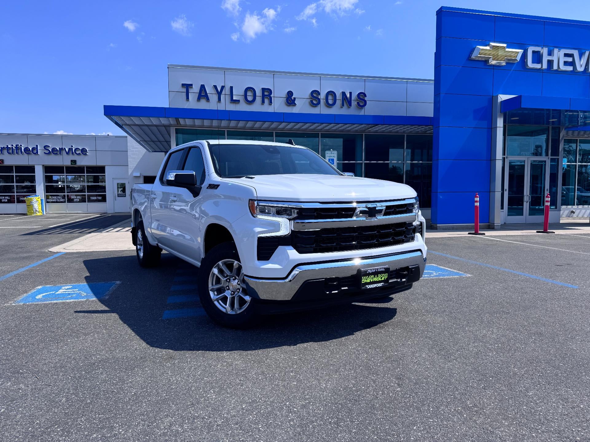 2026 Chevrolet Silverado 1500 LT / CREW / DMAX DIESEL / Z71 OFF ROAD / ADAPTIVE CRUISE / STANDARD BOX