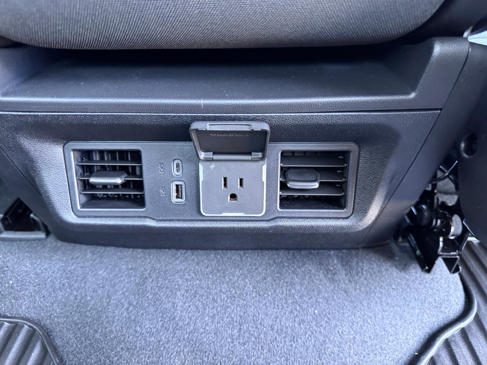 2026 Chevrolet Silverado 1500 LT / CREW / DMAX DIESEL / Z71 OFF ROAD / ADAPTIVE CRUISE / STANDARD BOX
