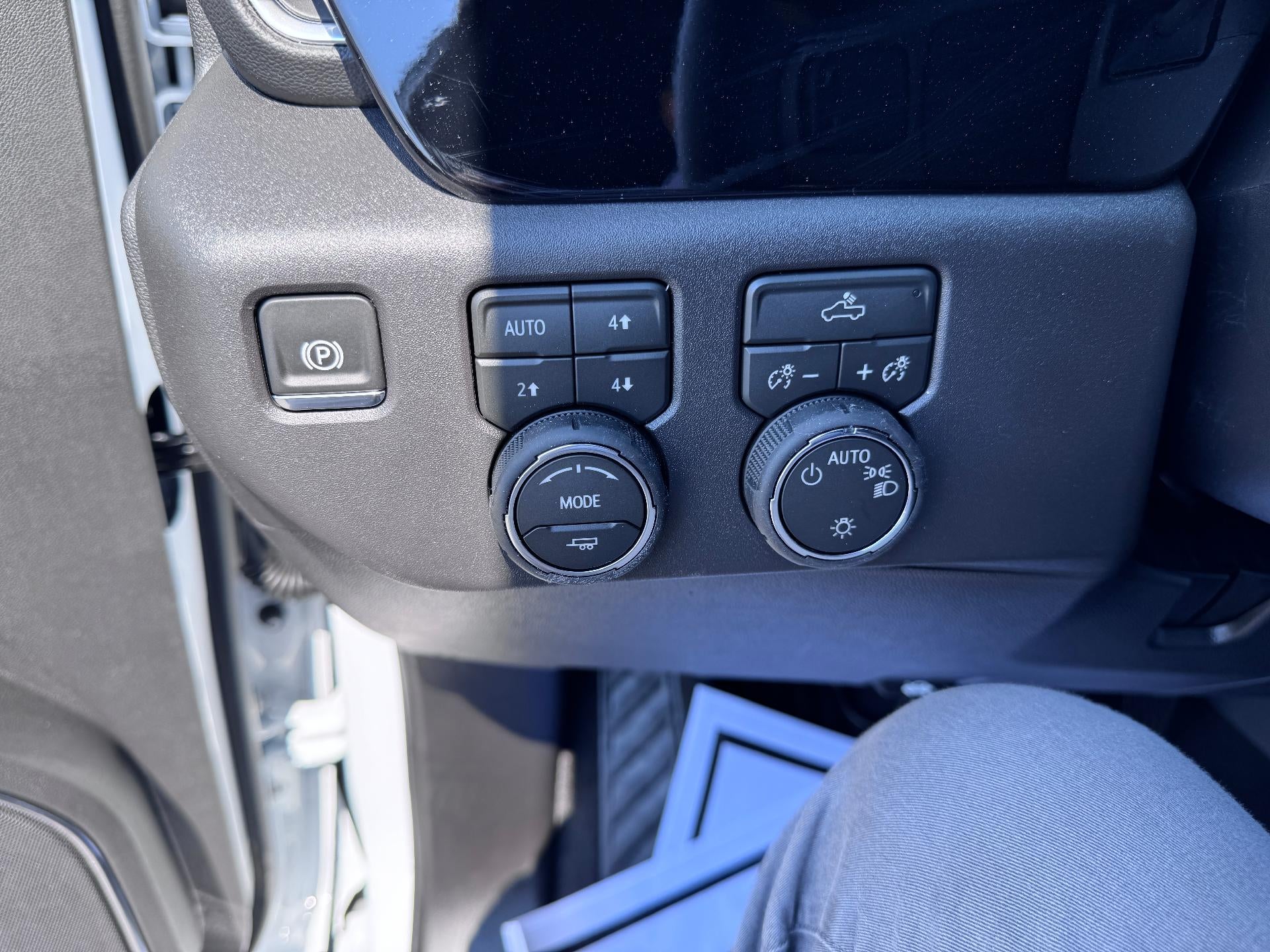 2026 Chevrolet Silverado 1500 LT / CREW / DMAX DIESEL / Z71 OFF ROAD / ADAPTIVE CRUISE / STANDARD BOX
