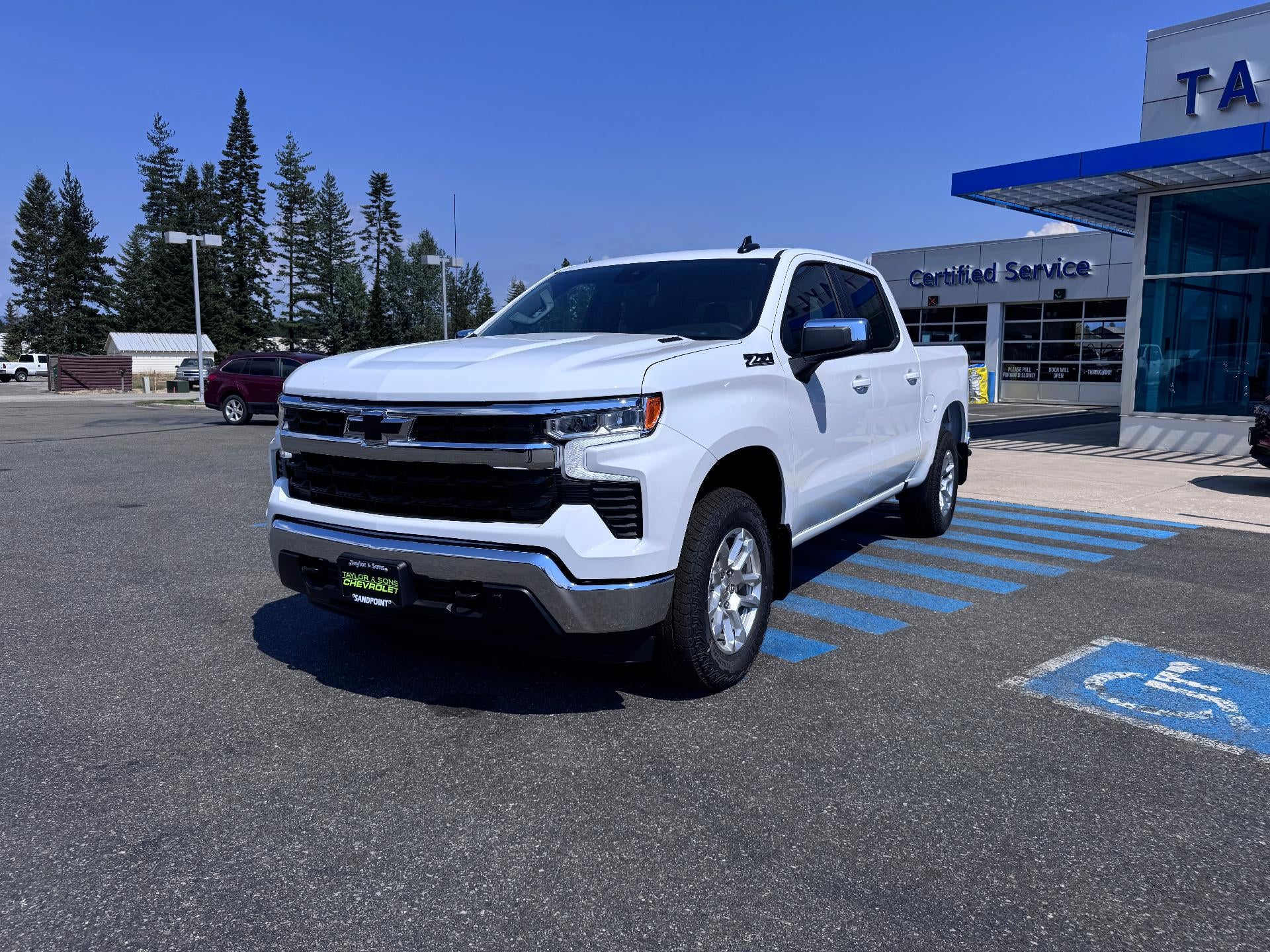 2026 Chevrolet Silverado 1500 LT / CREW / DMAX DIESEL / Z71 OFF ROAD / ADAPTIVE CRUISE / STANDARD BOX
