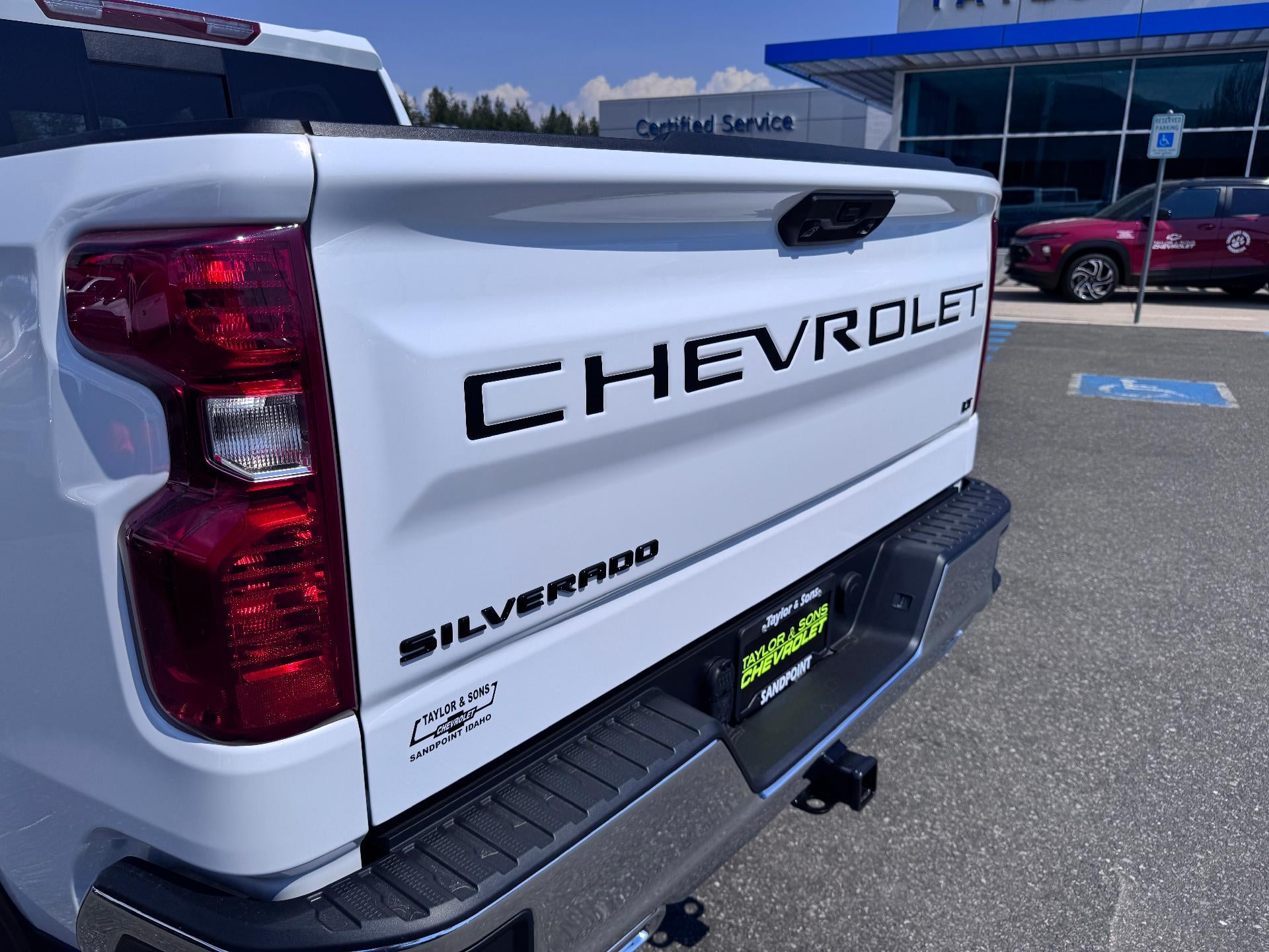 2026 Chevrolet Silverado 1500 LT / CREW / DMAX DIESEL / Z71 OFF ROAD / ADAPTIVE CRUISE / STANDARD BOX
