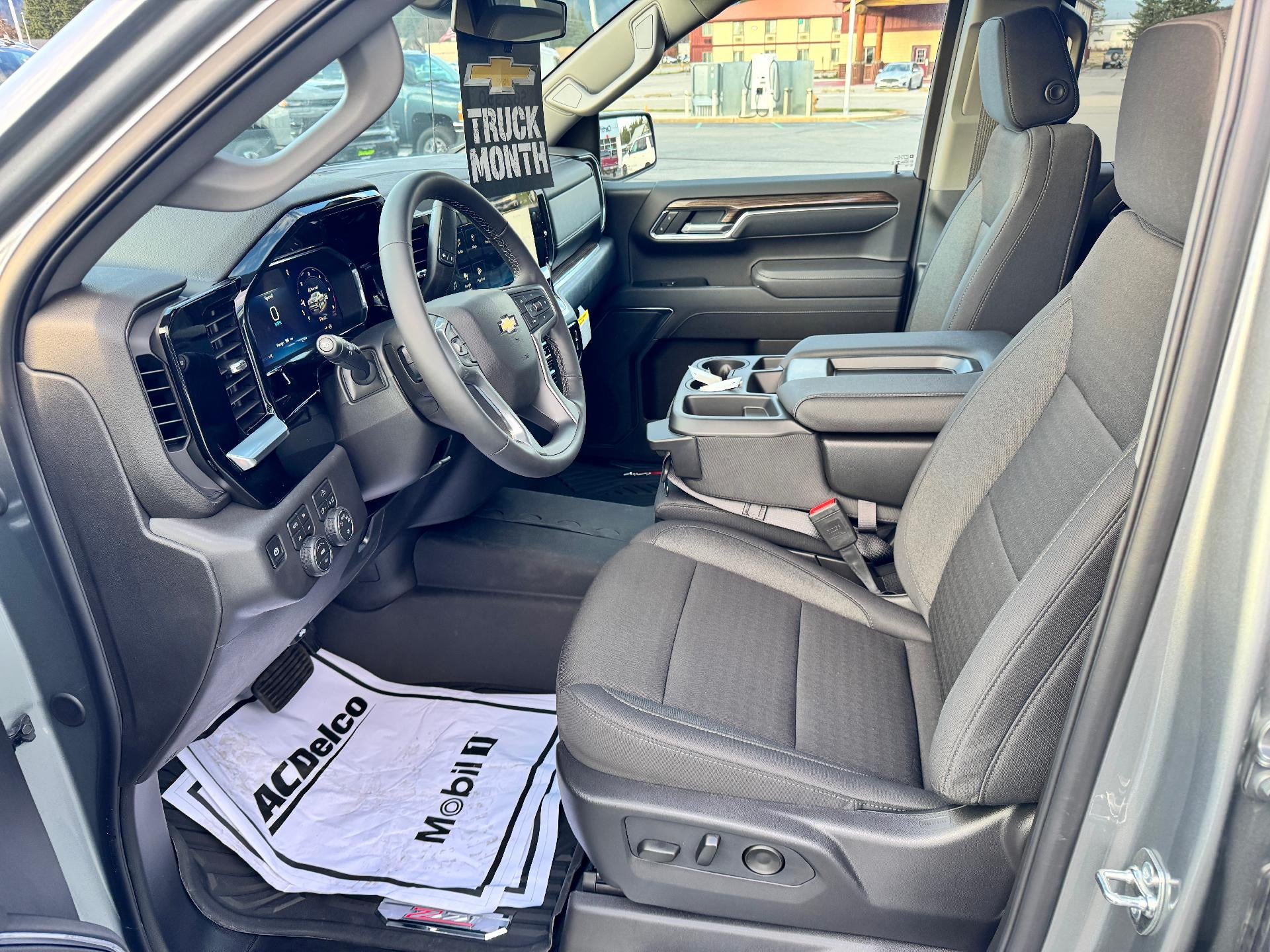 2026 Chevrolet Silverado 1500 LT / CREW / DMAX DIESEL / ADAPTIVE CRUISE / HEATED SEATS / SHORT BOX