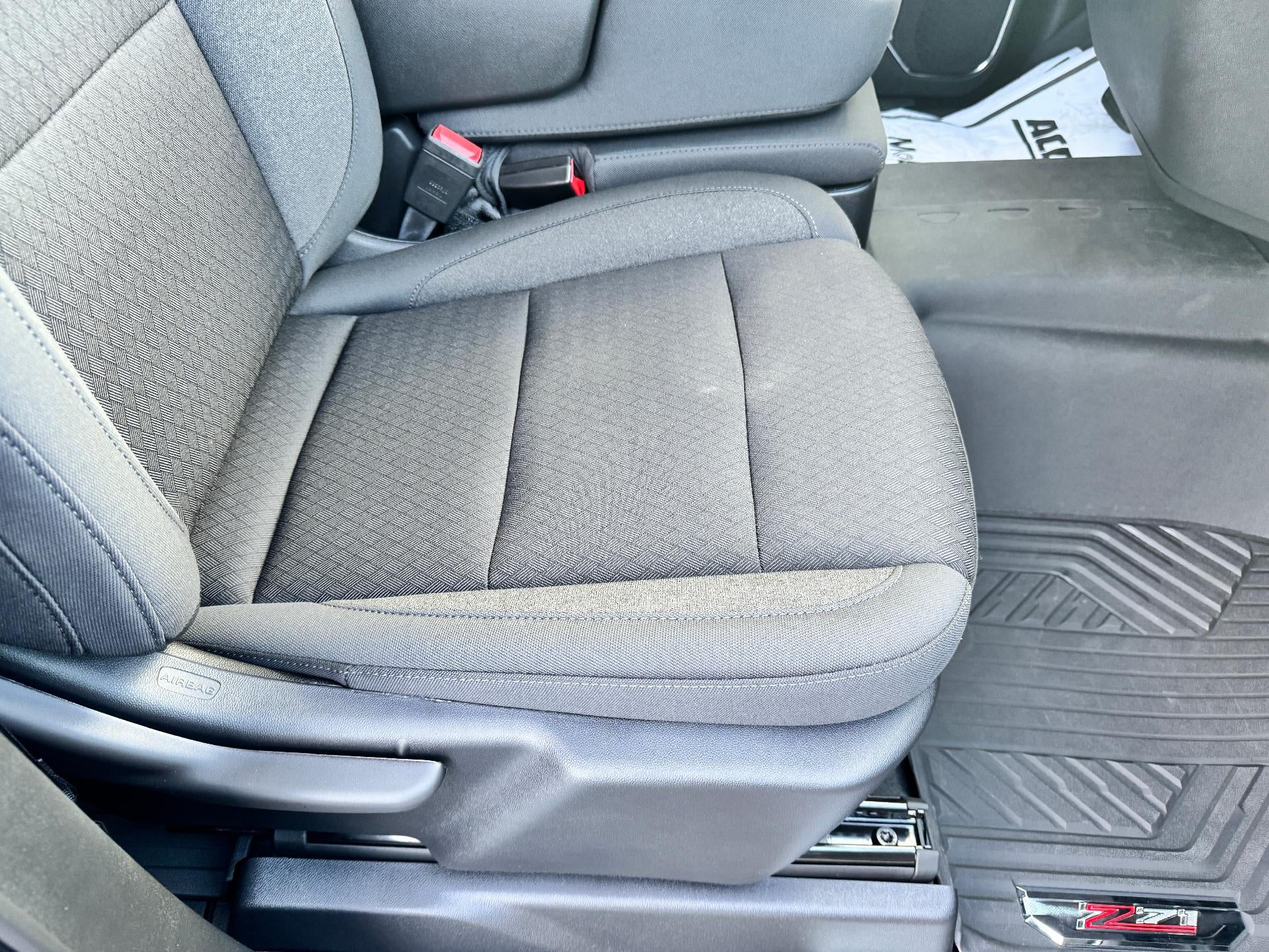 2026 Chevrolet Silverado 1500 LT / CREW / DMAX DIESEL / ADAPTIVE CRUISE / HEATED SEATS / SHORT BOX