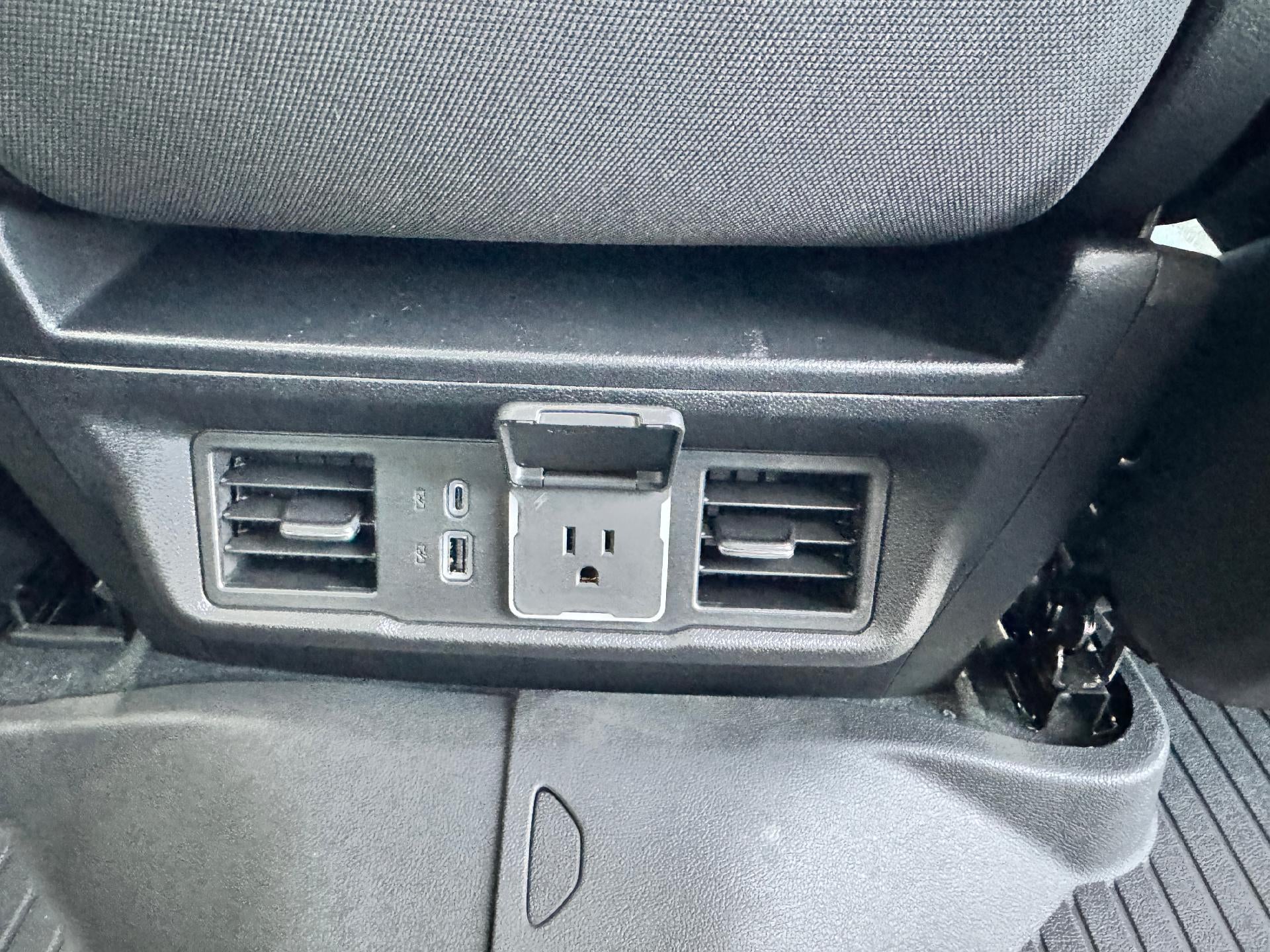 2026 Chevrolet Silverado 1500 LT / CREW / DMAX DIESEL / ADAPTIVE CRUISE / HEATED SEATS / SHORT BOX