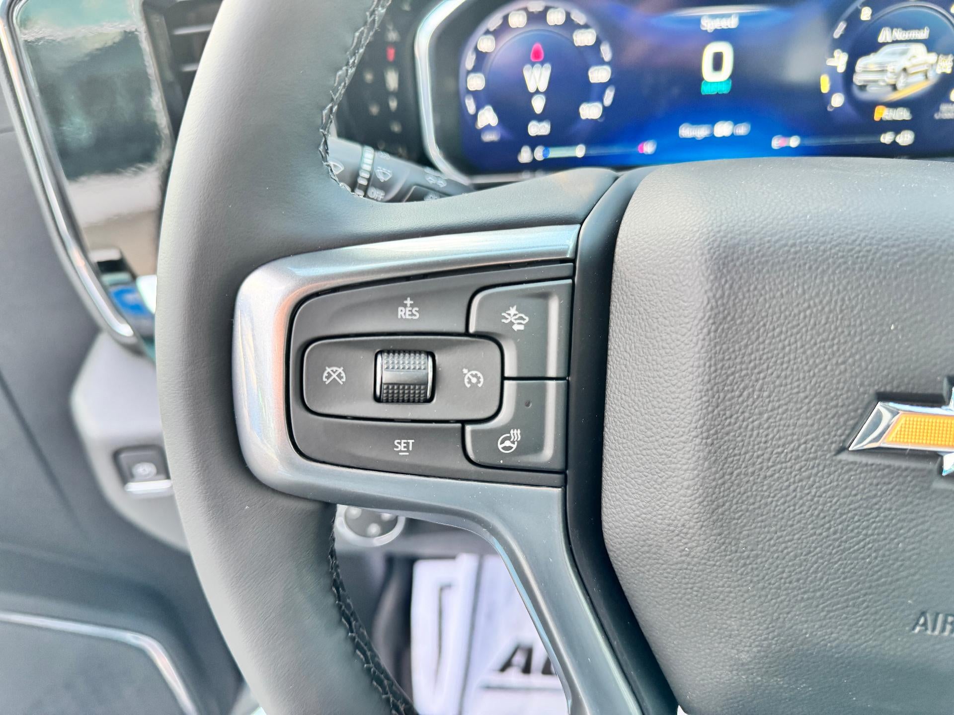 2026 Chevrolet Silverado 1500 LT / CREW / DMAX DIESEL / ADAPTIVE CRUISE / HEATED SEATS / SHORT BOX