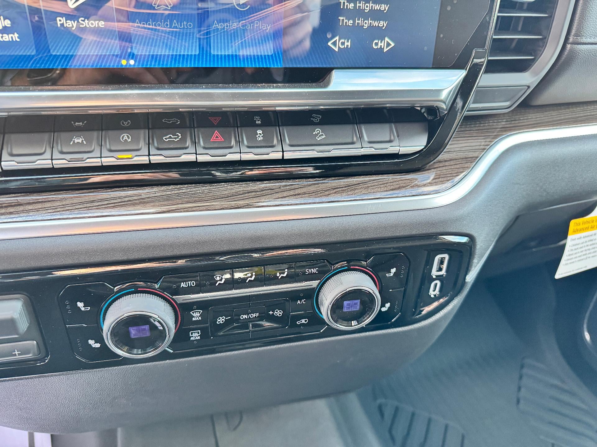 2026 Chevrolet Silverado 1500 LT / CREW / DMAX DIESEL / ADAPTIVE CRUISE / HEATED SEATS / SHORT BOX