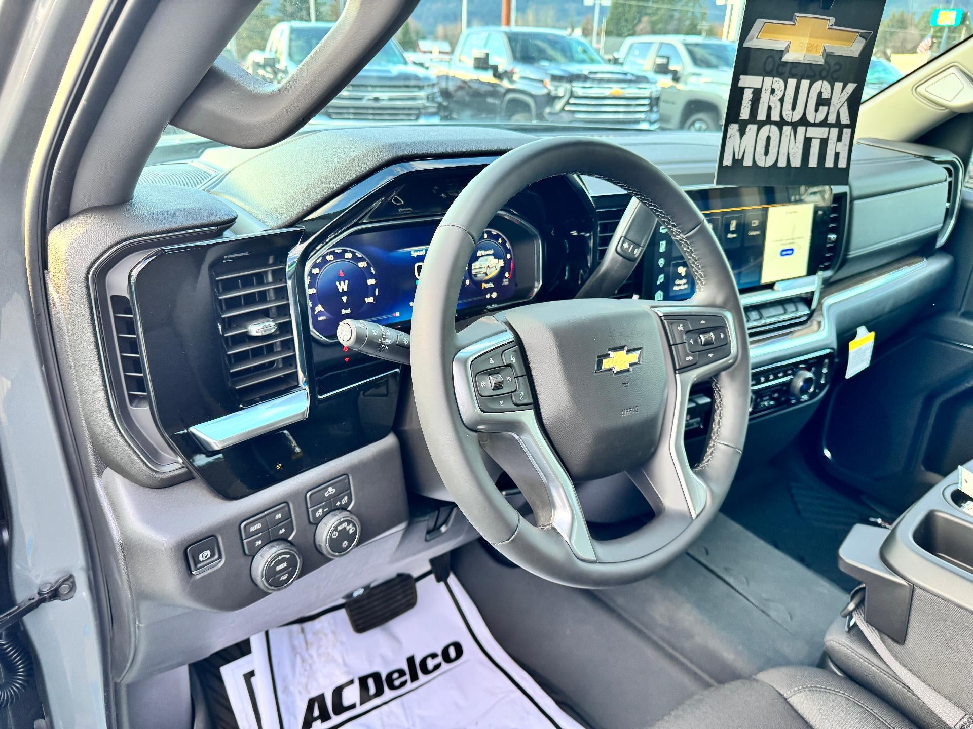 2026 Chevrolet Silverado 1500 LT / CREW / DMAX DIESEL / ADAPTIVE CRUISE / HEATED SEATS / SHORT BOX