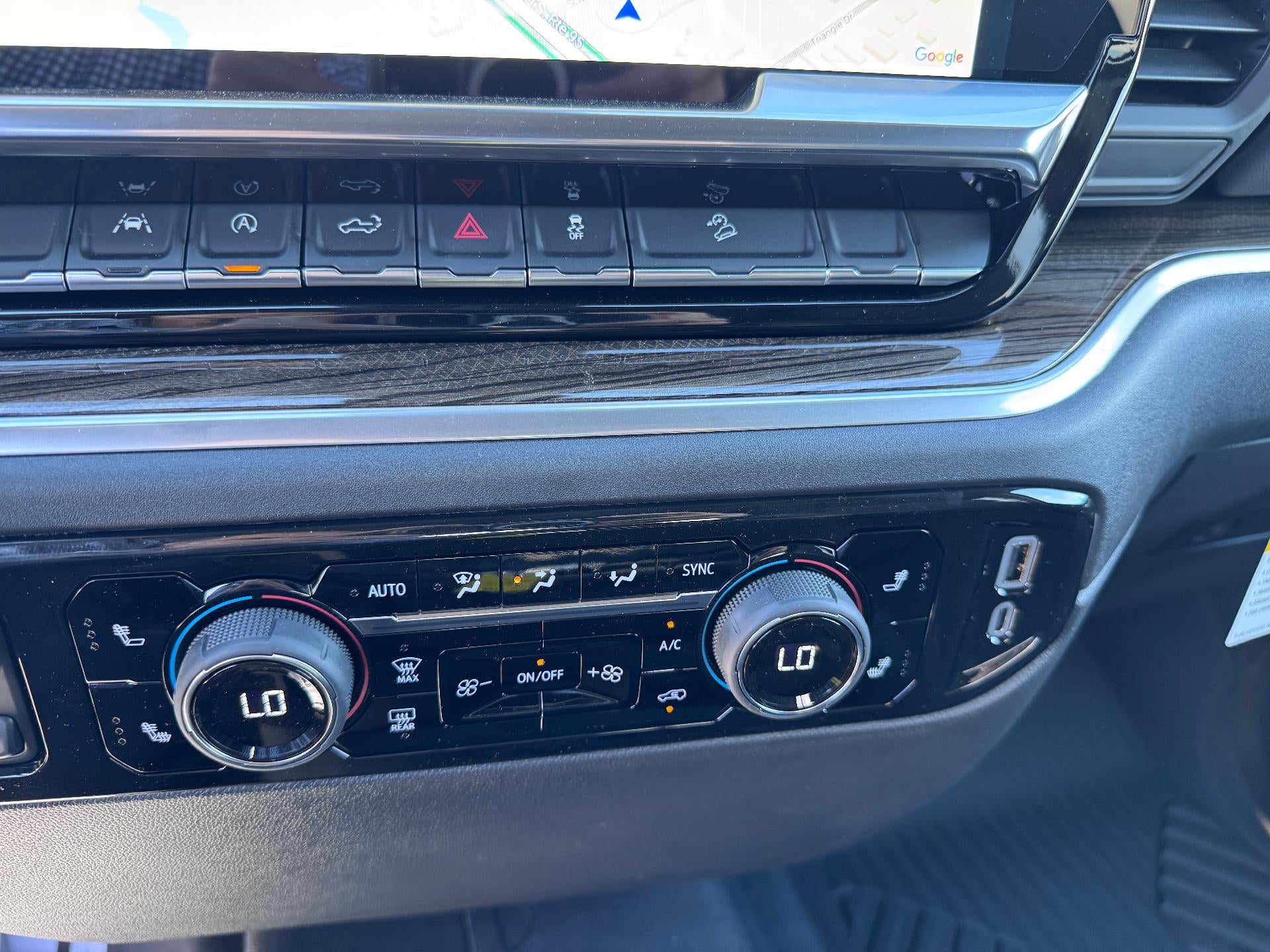 2026 Chevrolet Silverado 1500 LT / CREW / 5.3 LITER V8 / Z71 OFF ROAD / ADAPTIVE CRUISE / SHORT BOX