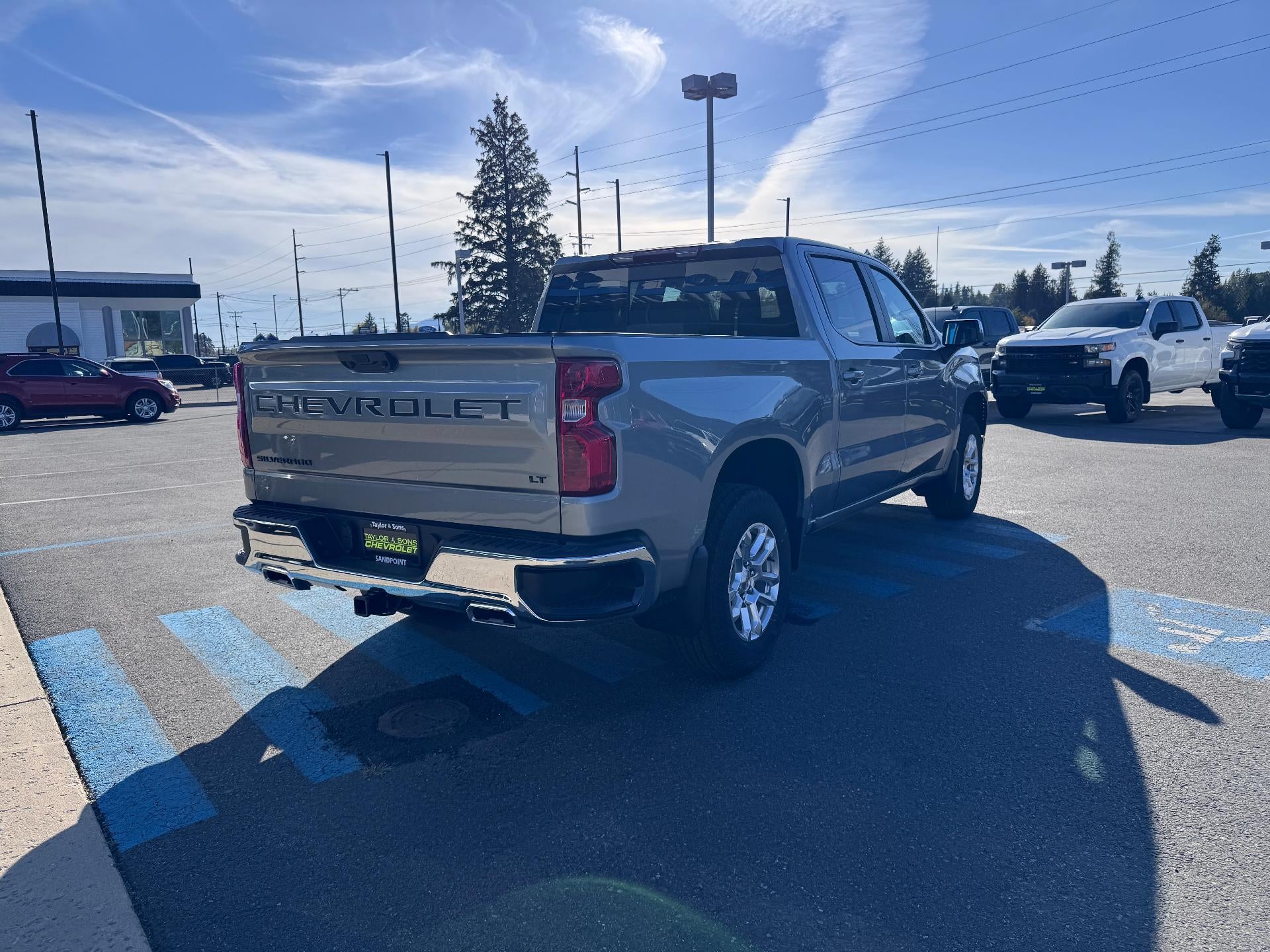 2026 Chevrolet Silverado 1500 LT / CREW / 5.3 LITER V8 / Z71 OFF ROAD / ADAPTIVE CRUISE / SHORT BOX