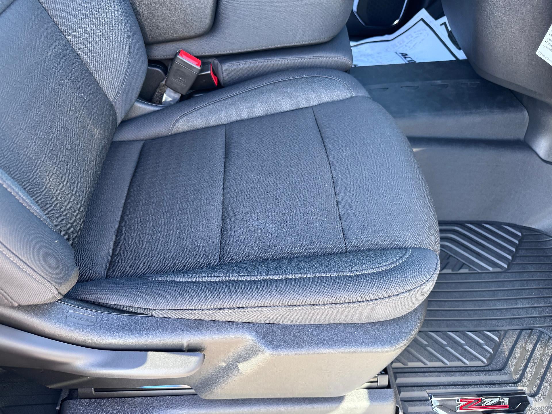 2026 Chevrolet Silverado 1500 LT / CREW / 5.3 LITER V8 / Z71 OFF ROAD / ADAPTIVE CRUISE / SHORT BOX