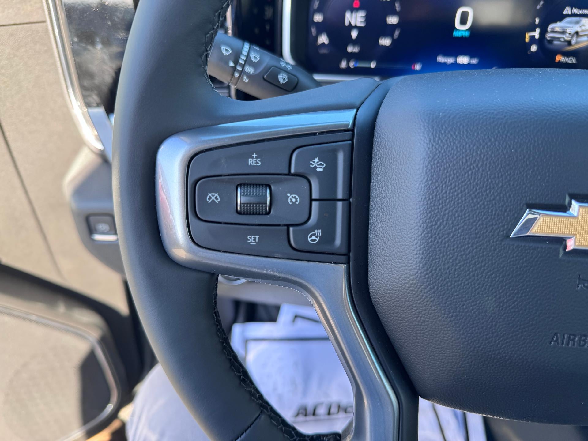 2026 Chevrolet Silverado 1500 LT / CREW / 5.3 LITER V8 / Z71 OFF ROAD / ADAPTIVE CRUISE / SHORT BOX