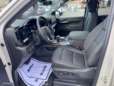2026 Chevrolet Silverado 1500 RST / CREW / DMAX DIESEL / Z71 OFF ROAD / PREMIUM PCKG / DARK APPEARANCE