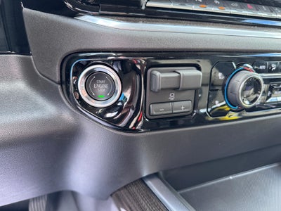 2026 Chevrolet Silverado 1500 RST / CREW / DMAX DIESEL / Z71 OFF ROAD / PREMIUM PCKG / DARK APPEARANCE
