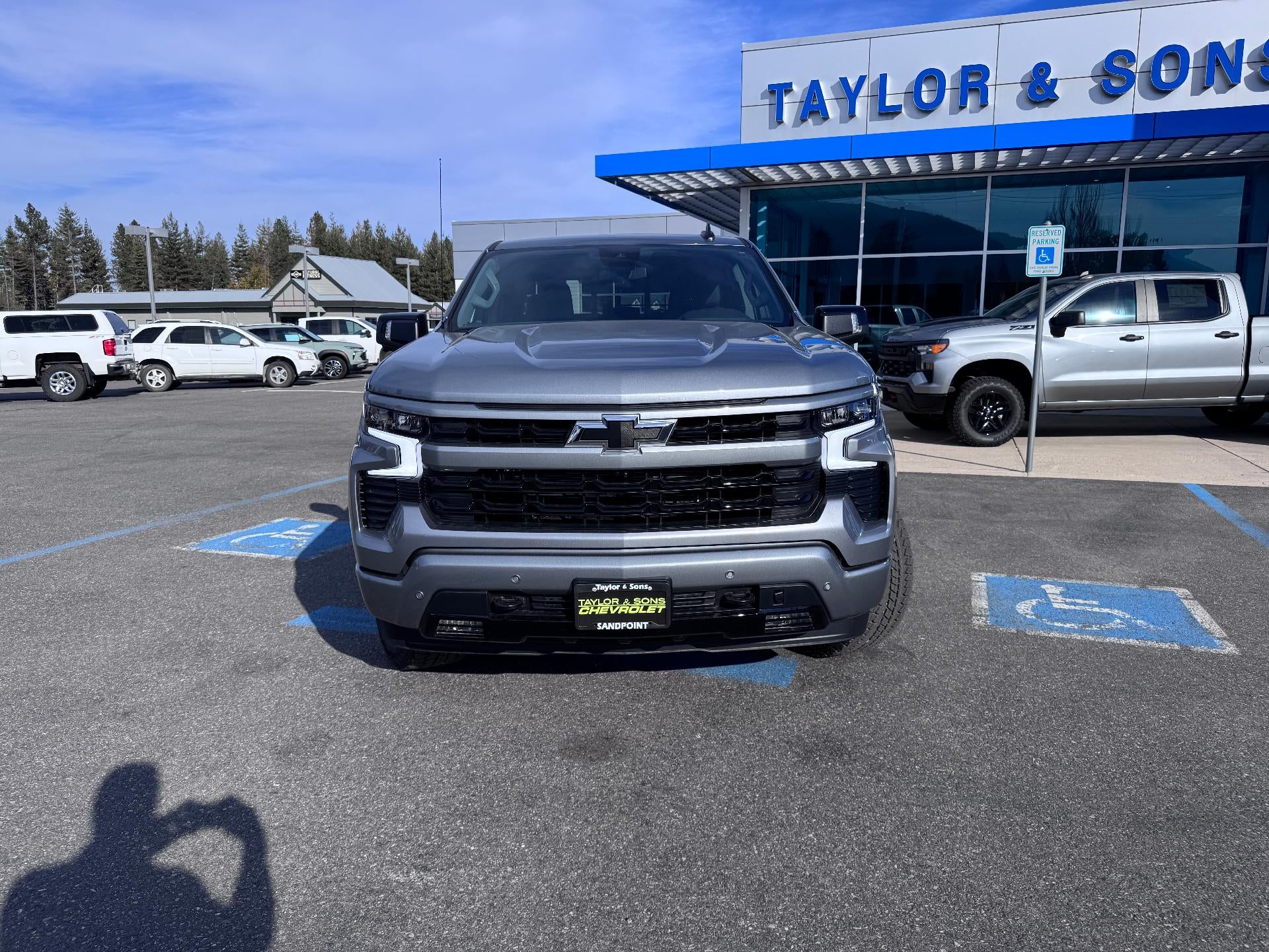 2026 Chevrolet Silverado 1500 RST / CREW / DMAX DIESEL / Z71 OFF ROAD / PREMIUM PCKG / DARK APPEARANCE