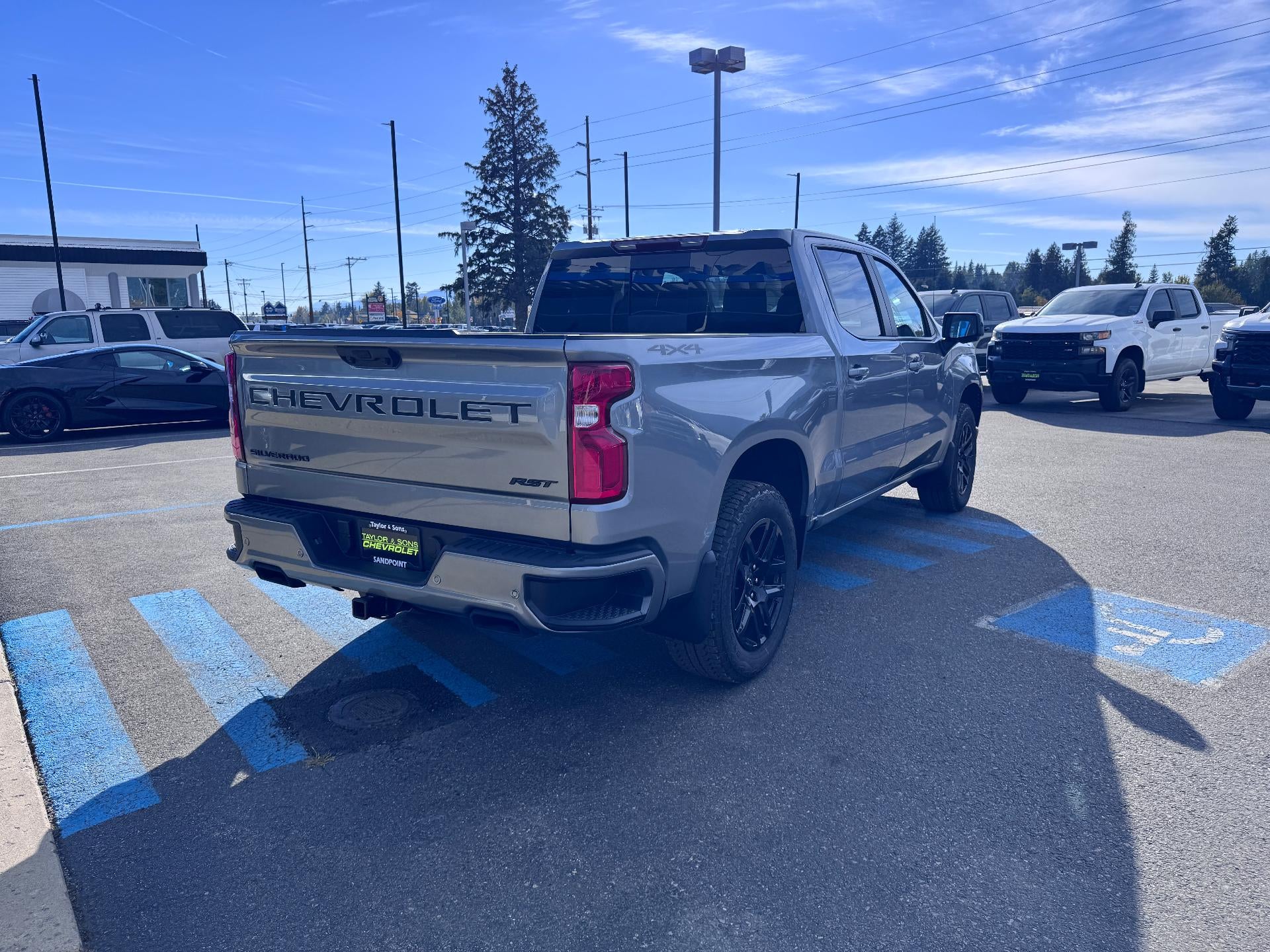 2026 Chevrolet Silverado 1500 RST / CREW / DMAX DIESEL / Z71 OFF ROAD / PREMIUM PCKG / DARK APPEARANCE