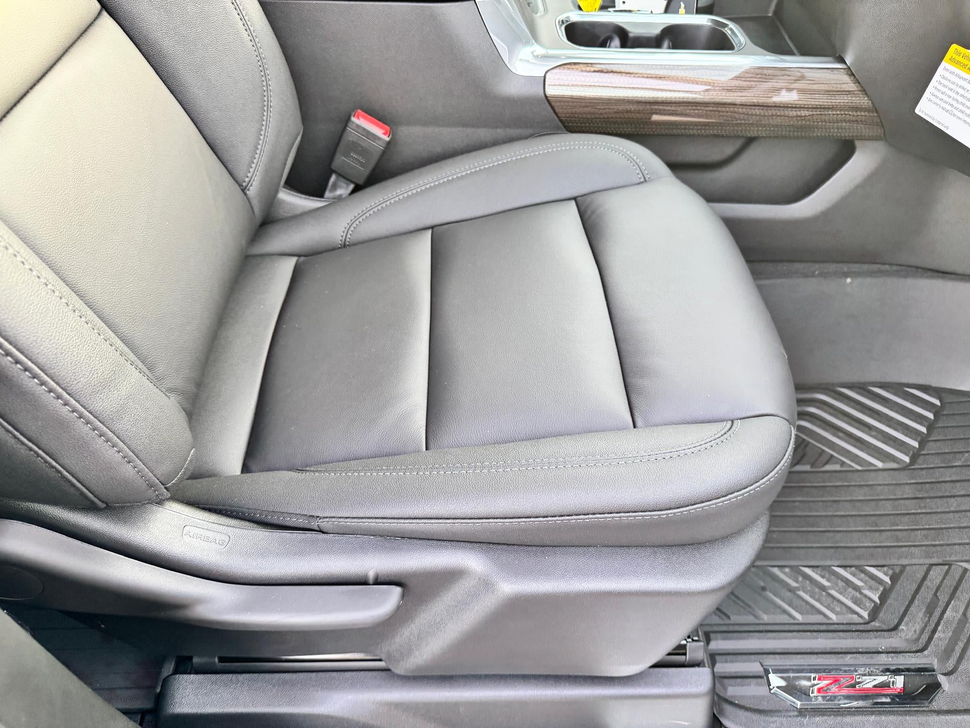 2026 Chevrolet Silverado 1500 LT / TRAIL BOSS / DMAX DIESEL / LEATHER / SUNROOF / SHORT BOX