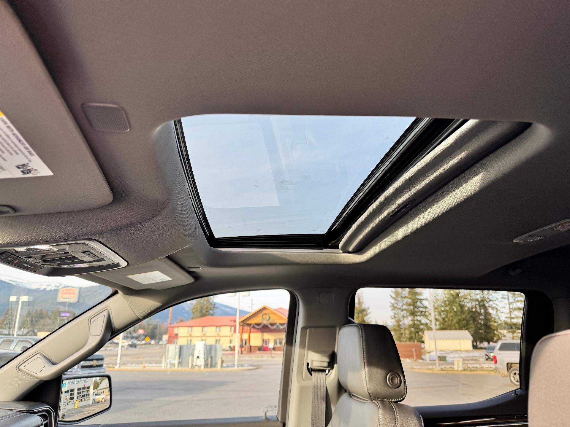 2026 Chevrolet Silverado 1500 LT / TRAIL BOSS / DMAX DIESEL / LEATHER / SUNROOF / SHORT BOX