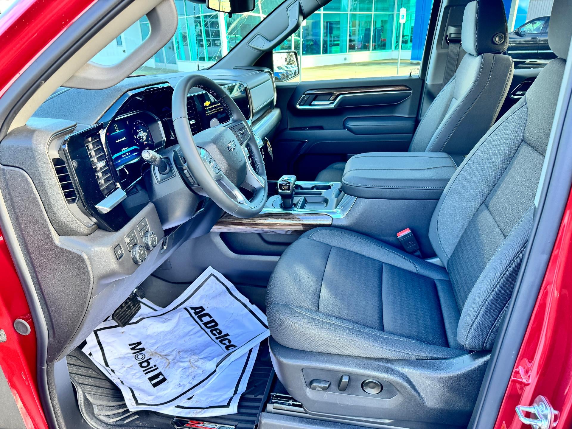 2026 Chevrolet Silverado 1500 LT / TRAIL BOSS / CREW / DMAX DIESEL / STANDARD BOX