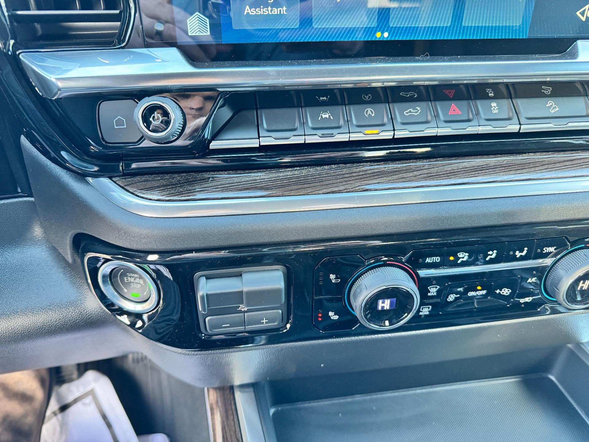 2026 Chevrolet Silverado 1500 LT / TRAIL BOSS / CREW / DMAX DIESEL / STANDARD BOX