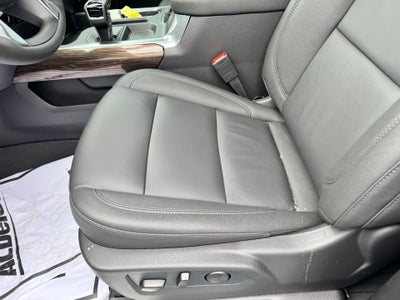 2026 Chevrolet Silverado 1500 LT / TRAIL BOSS / 5.3 LITER V8 / CREW / LEATHER / SAFETY PCKG / SHORT BOX