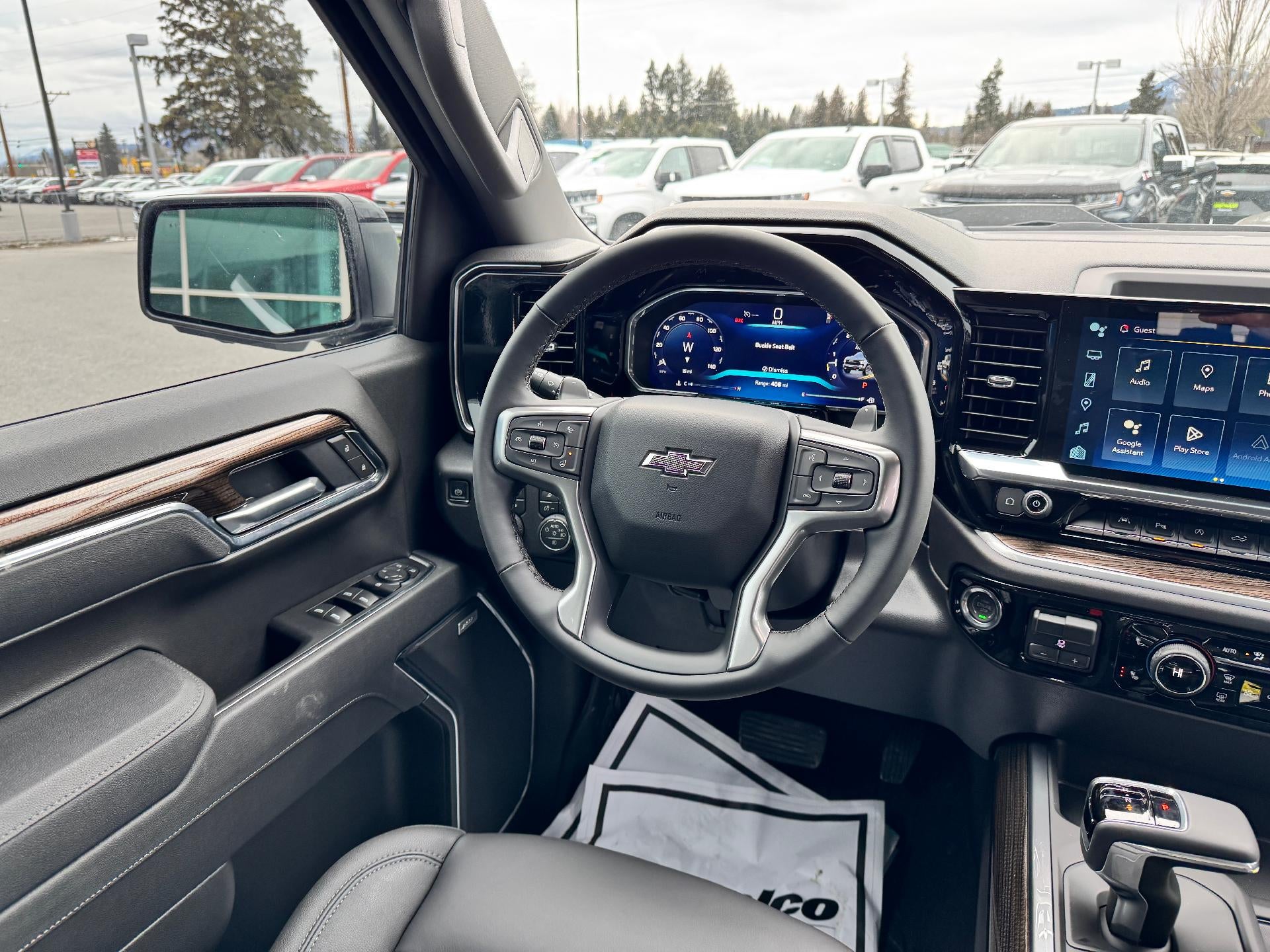 2026 Chevrolet Silverado 1500 LT / TRAIL BOSS / 5.3 LITER V8 / CREW / LEATHER / SAFETY PCKG / SHORT BOX