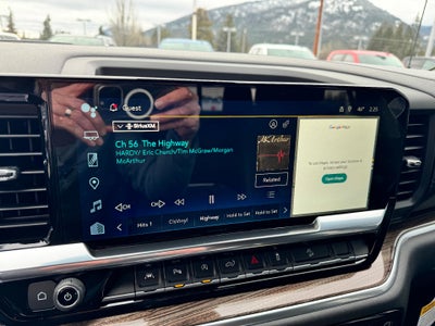 2026 Chevrolet Silverado 1500 LT / TRAIL BOSS / 5.3 LITER V8 / CREW / LEATHER / SAFETY PCKG / SHORT BOX