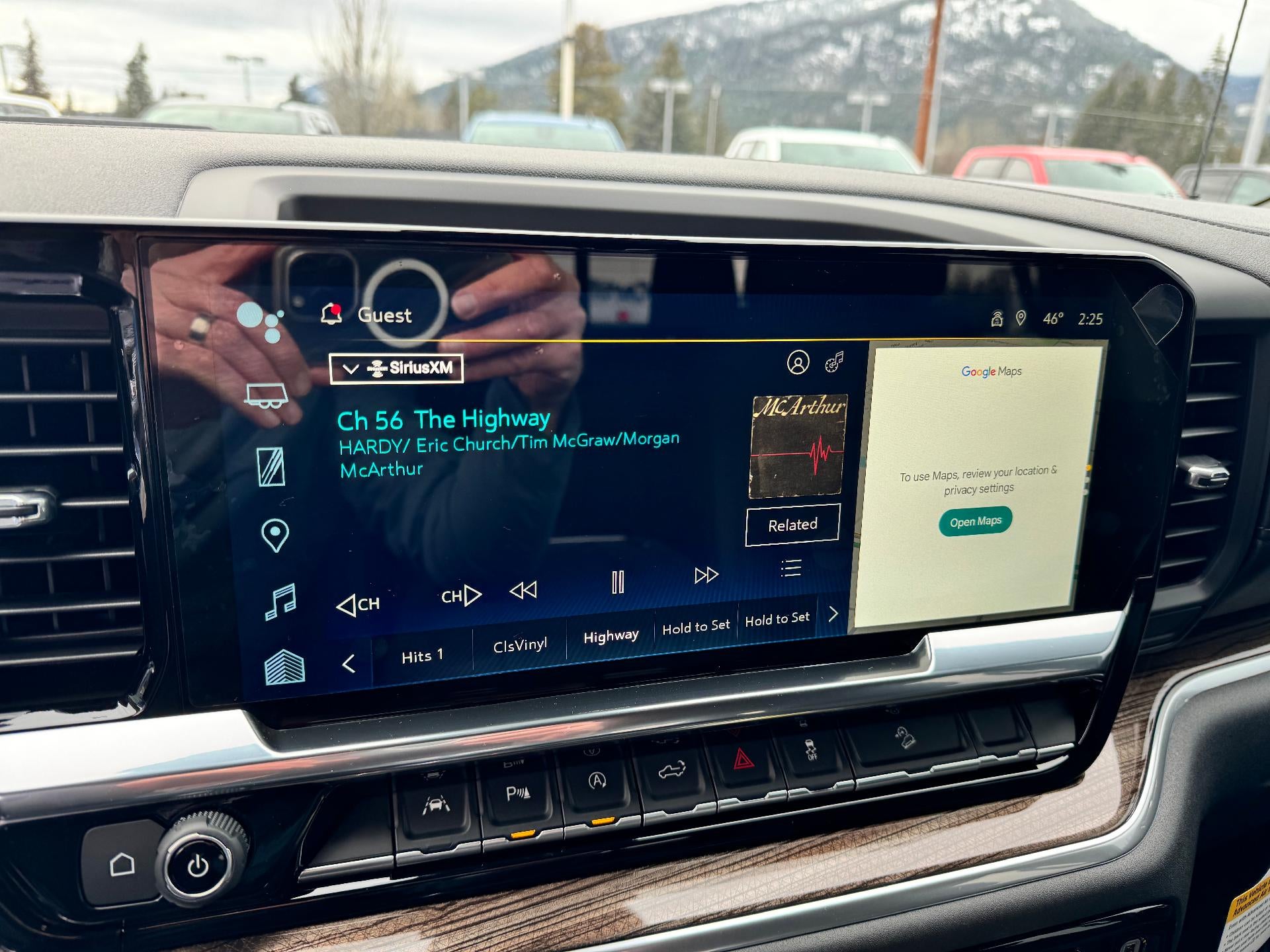 2026 Chevrolet Silverado 1500 LT / TRAIL BOSS / 5.3 LITER V8 / CREW / LEATHER / SAFETY PCKG / SHORT BOX