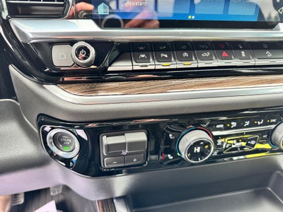 2026 Chevrolet Silverado 1500 LT / TRAIL BOSS / 5.3 LITER V8 / CREW / LEATHER / SAFETY PCKG / SHORT BOX