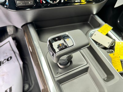 2026 Chevrolet Silverado 1500 LT / TRAIL BOSS / 5.3 LITER V8 / CREW / LEATHER / SAFETY PCKG / SHORT BOX