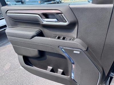 2026 Chevrolet Silverado 1500 LT / TRAIL BOSS / CREW / 6.2 LITER V8 / PREMIUM PCKG / SHORT BOX