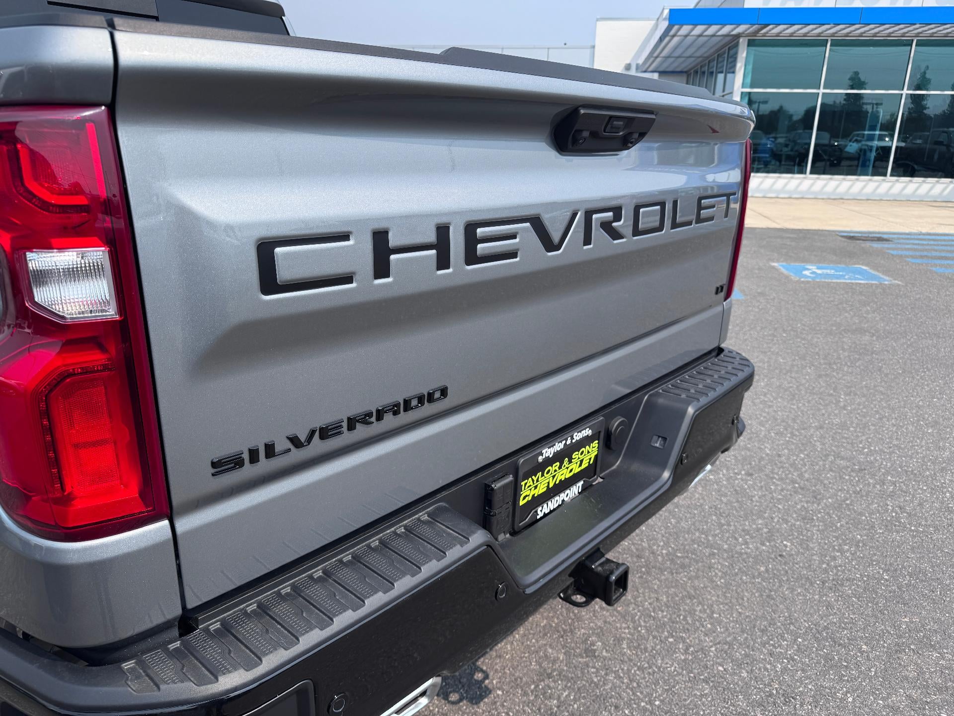 2026 Chevrolet Silverado 1500 LT / TRAIL BOSS / CREW / 6.2 LITER V8 / PREMIUM PCKG / SHORT BOX