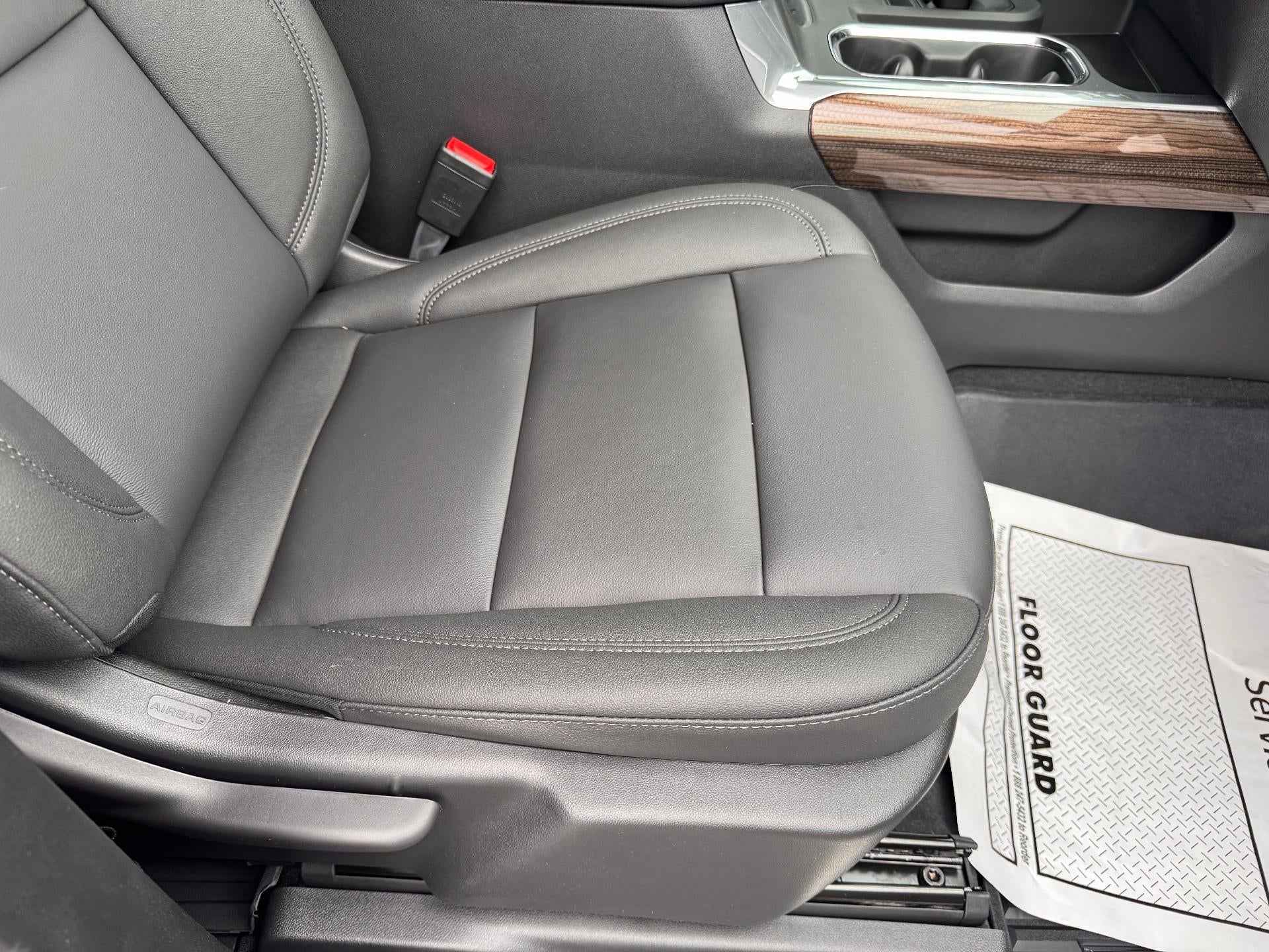 2026 Chevrolet Silverado 1500 LT / TRAIL BOSS / CREW / 6.2 LITER V8 / PREMIUM PCKG / STANDARD BOX