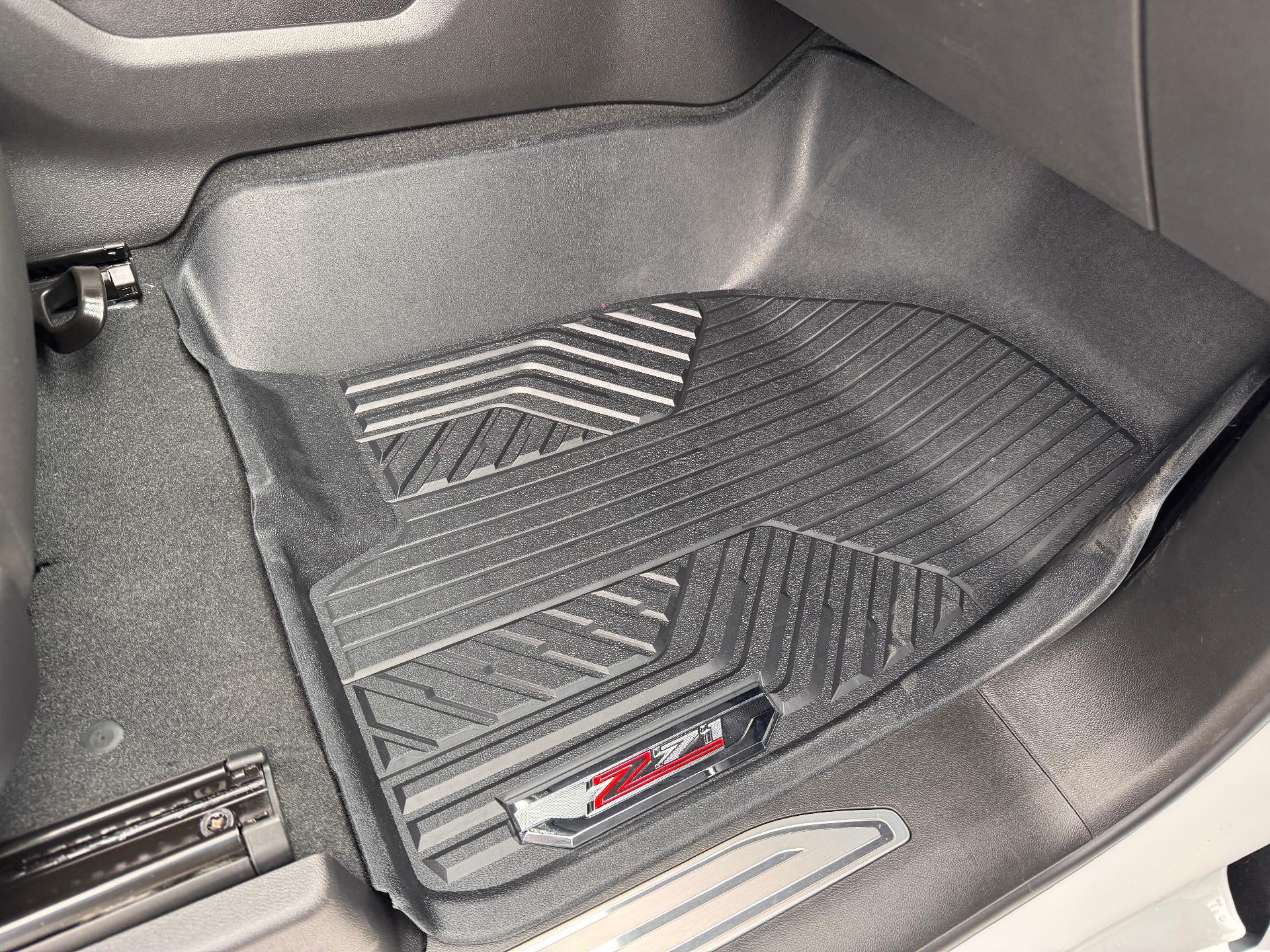 2026 Chevrolet Silverado 1500 LT / TRAIL BOSS / CREW / 6.2 LITER V8 / PREMIUM PCKG / STANDARD BOX