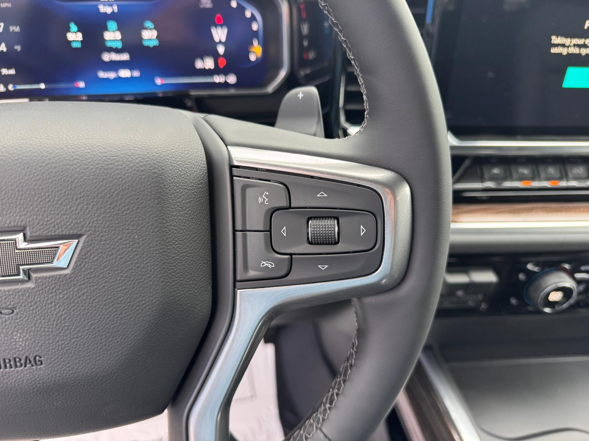 2026 Chevrolet Silverado 1500 LT / TRAIL BOSS / CREW / 6.2 LITER V8 / PREMIUM PCKG / STANDARD BOX