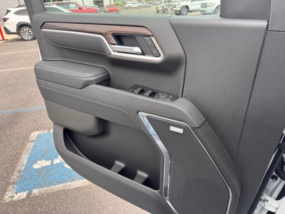 2026 Chevrolet Silverado 1500 LT / TRAIL BOSS / CREW / 6.2 LITER V8 / PREMIUM PCKG / STANDARD BOX