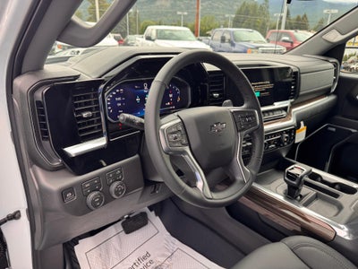 2026 Chevrolet Silverado 1500 LT / TRAIL BOSS / CREW / 6.2 LITER V8 / PREMIUM PCKG / STANDARD BOX