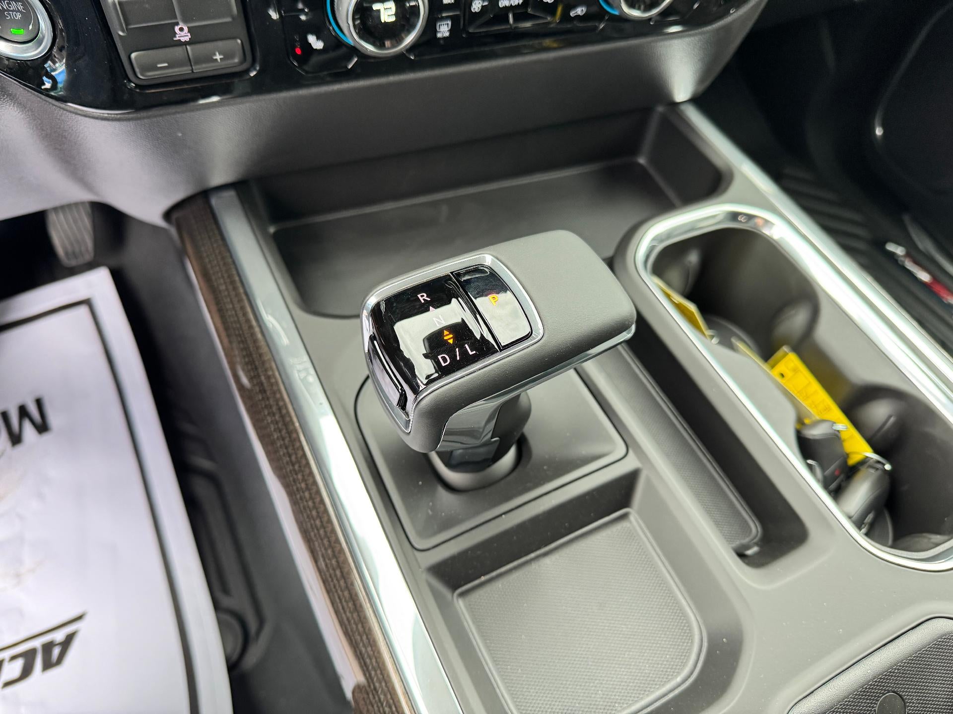 2026 Chevrolet Silverado 1500 LT / TRAIL BOSS / CREW / 6.2 LITER V8 / PREMIUM PCKG / ADAPTIVE CRUISE / STANDARD BOX