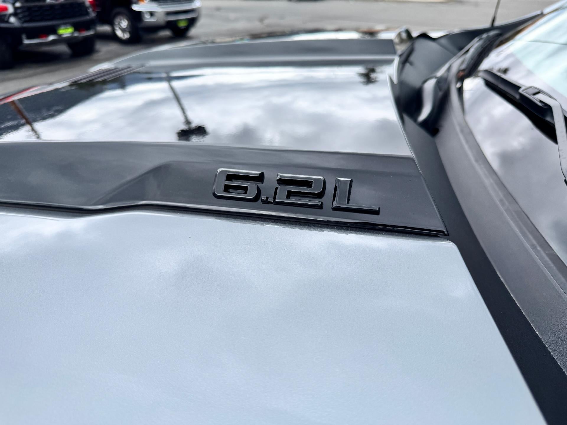 2026 Chevrolet Silverado 1500 LT / TRAIL BOSS / CREW / 6.2 LITER V8 / PREMIUM PCKG / ADAPTIVE CRUISE / STANDARD BOX