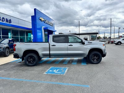 2026 Chevrolet Silverado 1500 LT / TRAIL BOSS / CREW / 6.2 LITER V8 / PREMIUM PCKG / ADAPTIVE CRUISE / STANDARD BOX