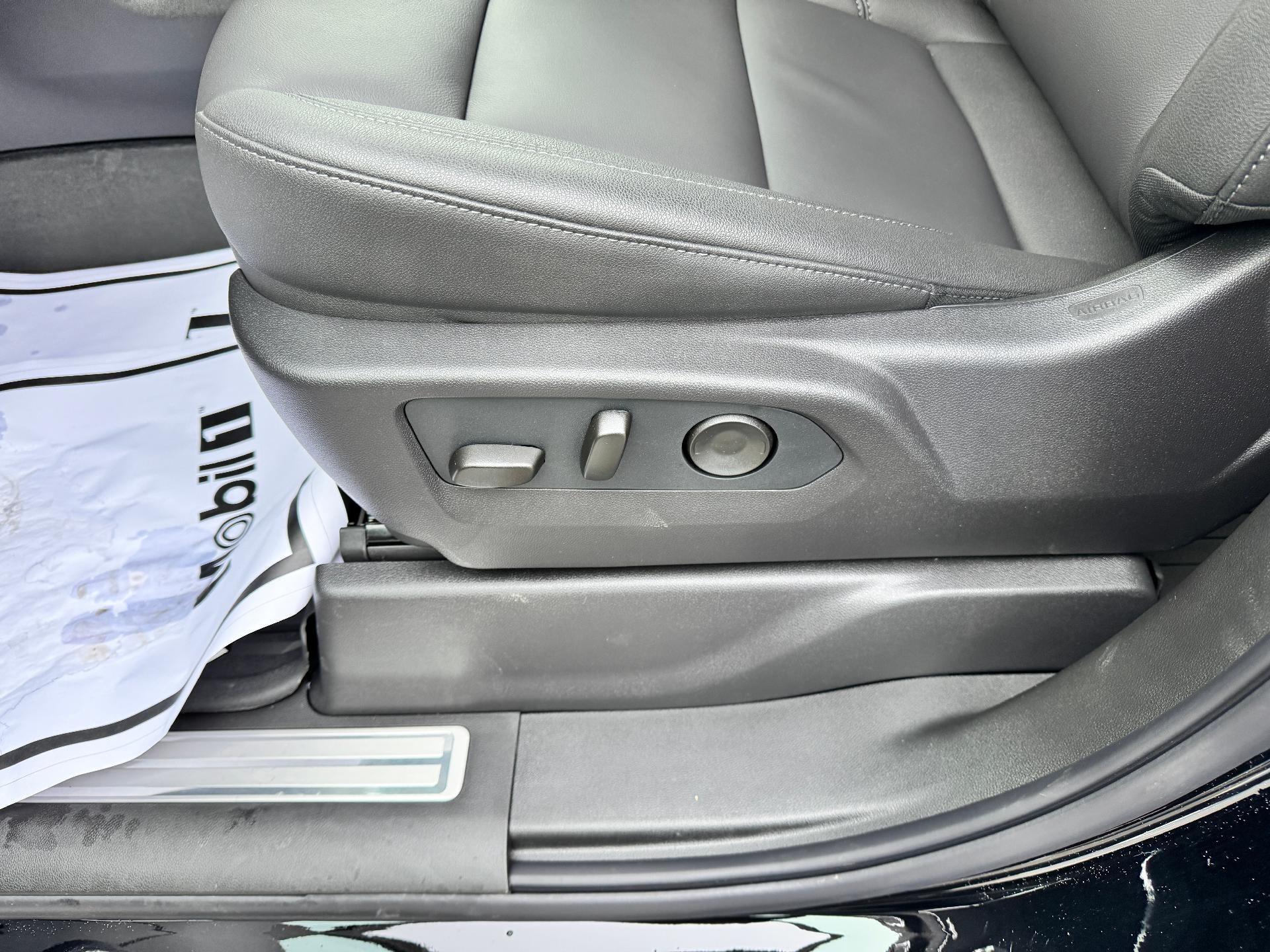 2026 Chevrolet Silverado 1500 LT TRAIL BOSS / CREW / 6.2 LITER V8 / MIDNIGHT PCKG / PREMIUM / SHORT BOX