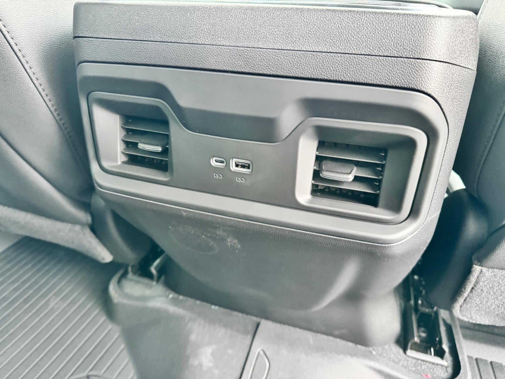 2026 Chevrolet Silverado 1500 LT TRAIL BOSS / CREW / 6.2 LITER V8 / MIDNIGHT PCKG / PREMIUM / SHORT BOX