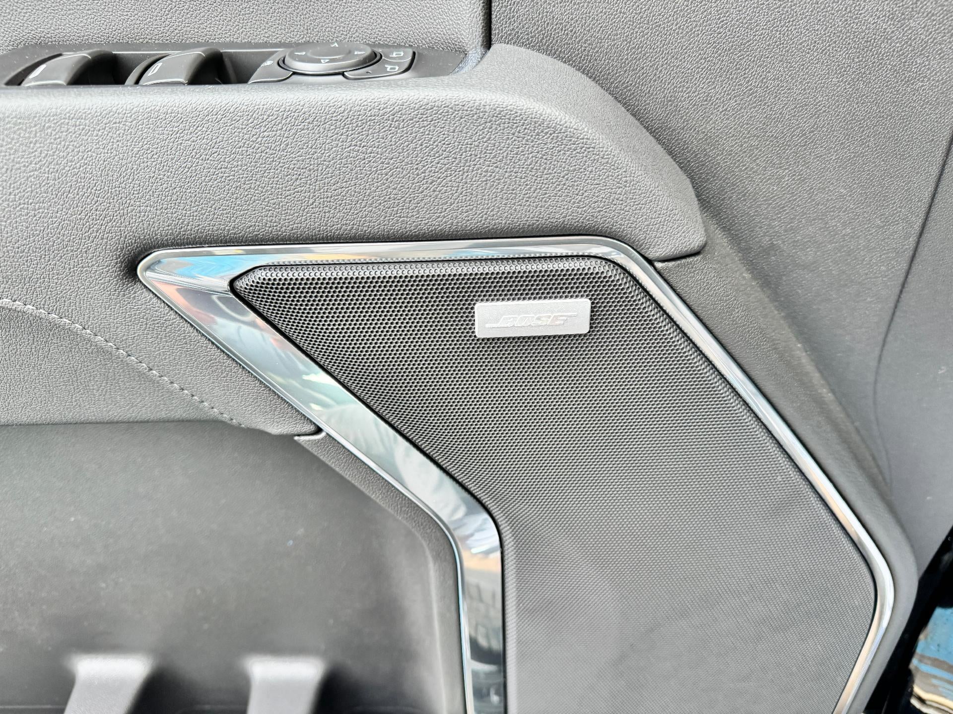 2026 Chevrolet Silverado 1500 LT TRAIL BOSS / CREW / 6.2 LITER V8 / MIDNIGHT PCKG / PREMIUM / SHORT BOX