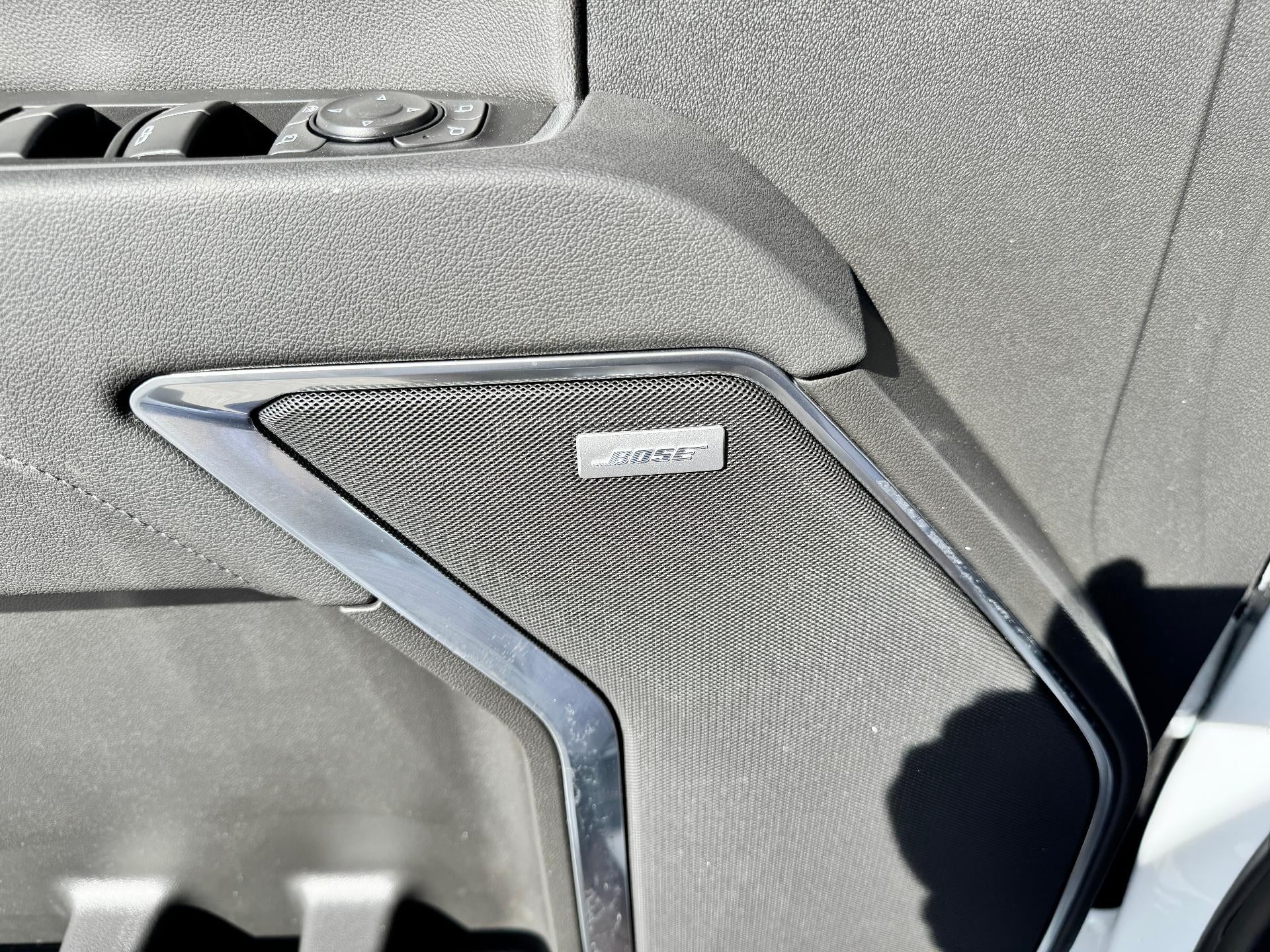 2026 Chevrolet Silverado 1500 LTZ / CREW / DMAX DIESEL / Z71 OFF ROAD / ADAPTIVE CRUISE / SHORT BOX