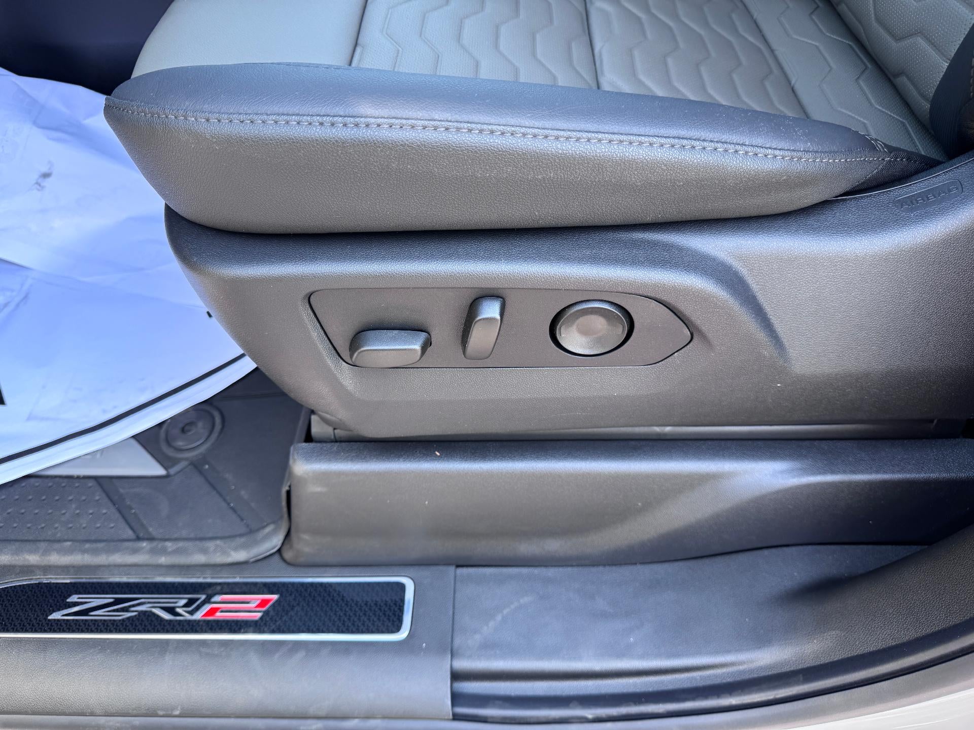 2026 Chevrolet Silverado 1500 ZR2 OFF ROAD / CREW / DMAX DIESEL / SUNROOF / TECH PCKG / SHORT BOX
