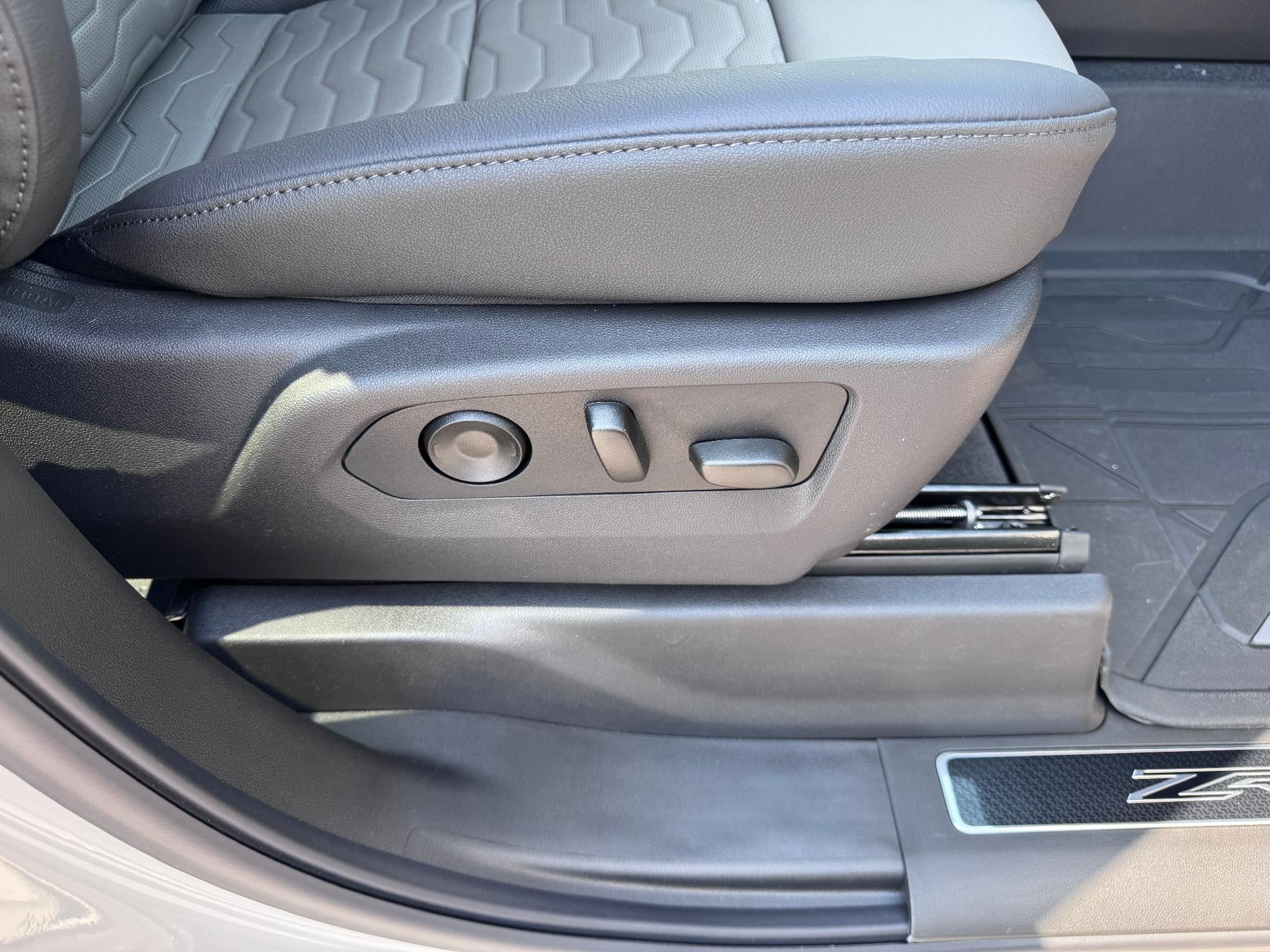 2026 Chevrolet Silverado 1500 ZR2 - Photo 18