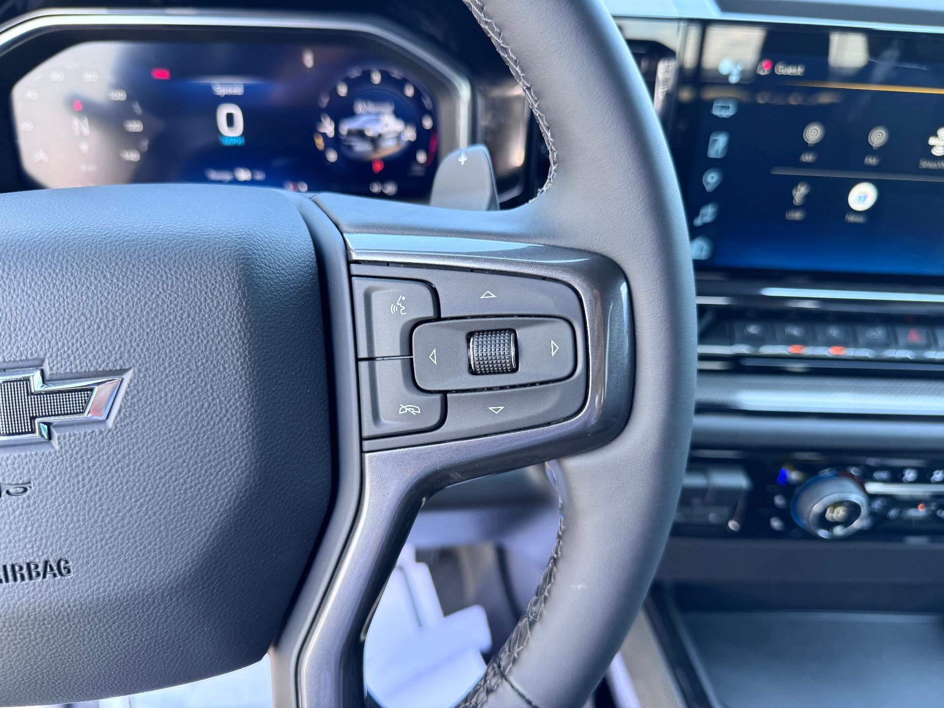 2026 Chevrolet Silverado 1500 ZR2 OFF ROAD / CREW / DMAX DIESEL / SUNROOF / TECH PCKG / SHORT BOX